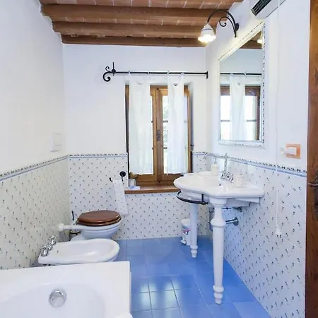 Umbertide, Close To Gubbio And Assisi, With Panoramic Pool Apartamento