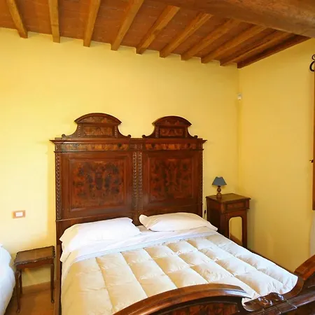 Apartamento Umbertide, Close To Gubbio And Assisi, With Panoramic Pool